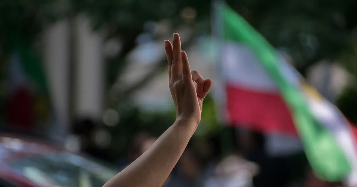Gesti delle mani italiani e le frasi che sostituiscono