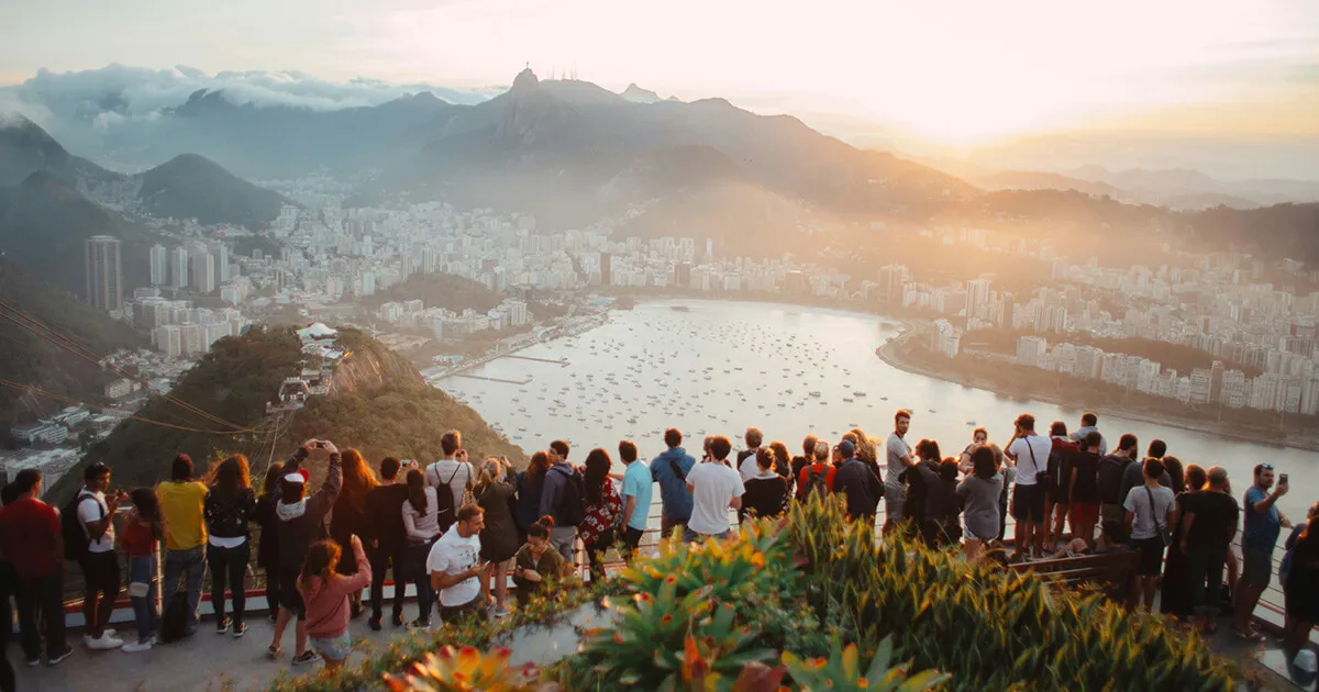 Portuguese filler words and conversational expressions