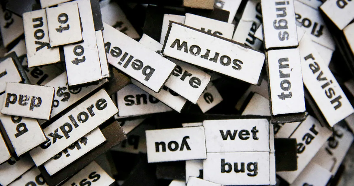 Comparison of Vocabulary.com and Vokabulo approaches to building vocabulary